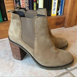 Alicia Chelsea Hiker Heel in Dark Taupe Suede Light Tan Leather Boots // Size 10